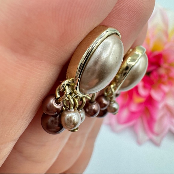 Vintage Champagne Brown Faux Pearl Cabochon Cha Cha Clip On Earrings Classy Chic - Picture 3 of 8